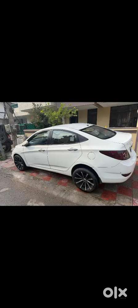 Hyundai Verna Fluidic Sx 2015