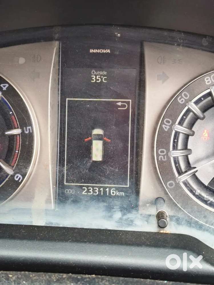 Toyota Innova Crysta 2016