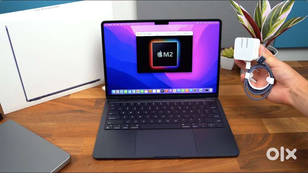 MacBook Air (M2, 2022) -brand new condition