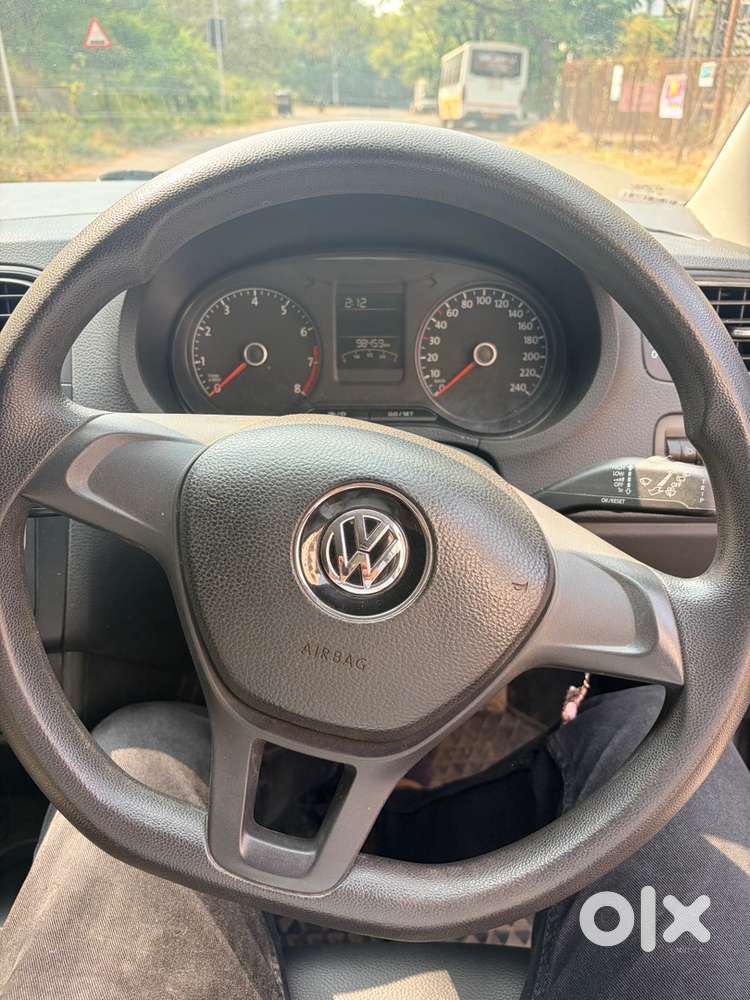 Volkswagen Polo Petrol 2017