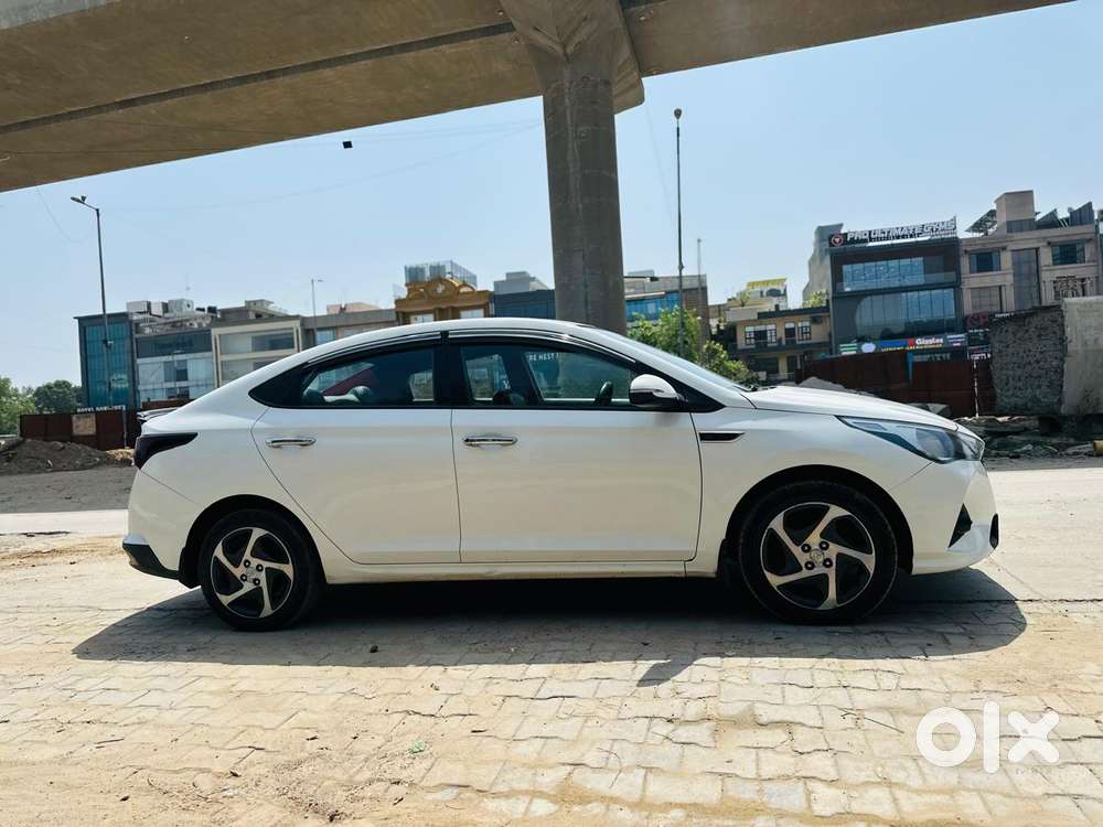 Hyundai Verna 1.5 S Petrol Mt, 2022, Petrol