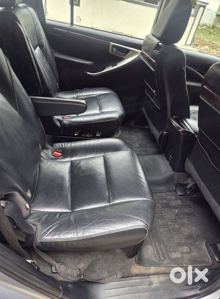 Toyota Innova Crysta 2.4 Z 7 Str, 2016, Diesel