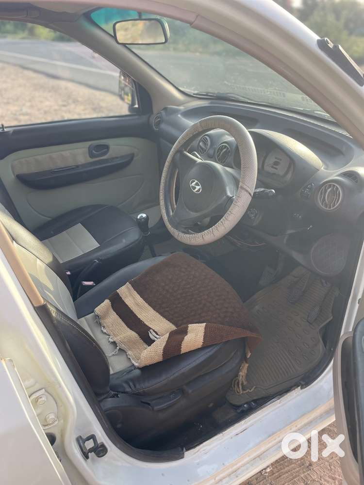 Hyundai Santro Era 2011 Hybrid Manual
