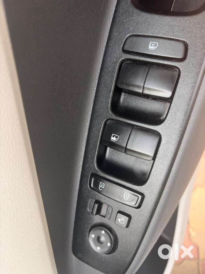 Hyundai Aura 1.2 Sx Cng, 2023, Cng & Hybrids