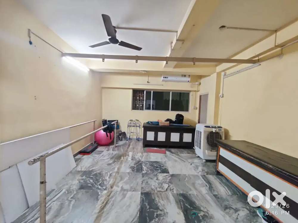 1100sqft office space rent at Kasba near Acropolis Mall
