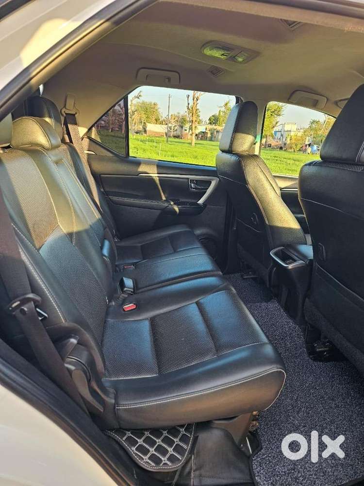 Toyota Fortuner 2021 Diesel Well Maintained