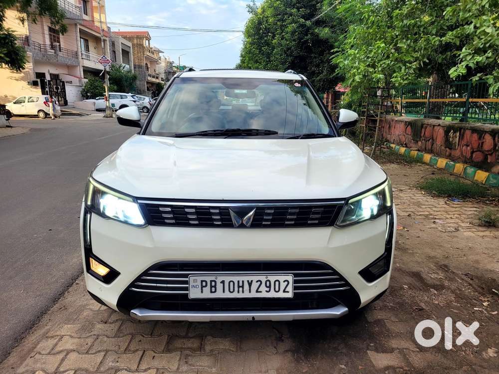 Mahindra Xuv300 W8 Amt Diesel, 2022, Diesel