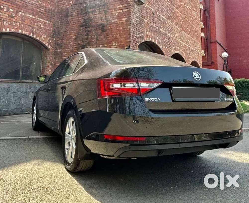 Skoda Superb [2014-2016] 1.8 Style Tsi At, 2019, Petrol