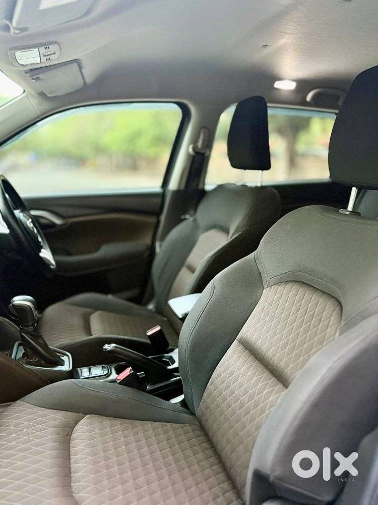 Toyota Urban Cruiser Hyryder 1.5 S Hybrid, 2024, Petrol