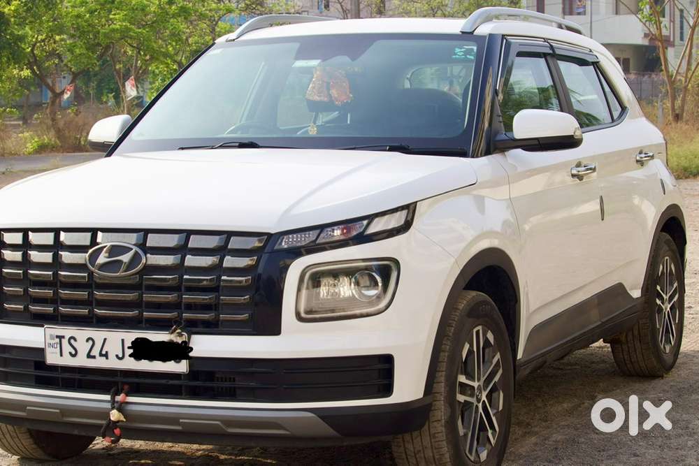 New Car With Premium Maintenance Luxury Vechile