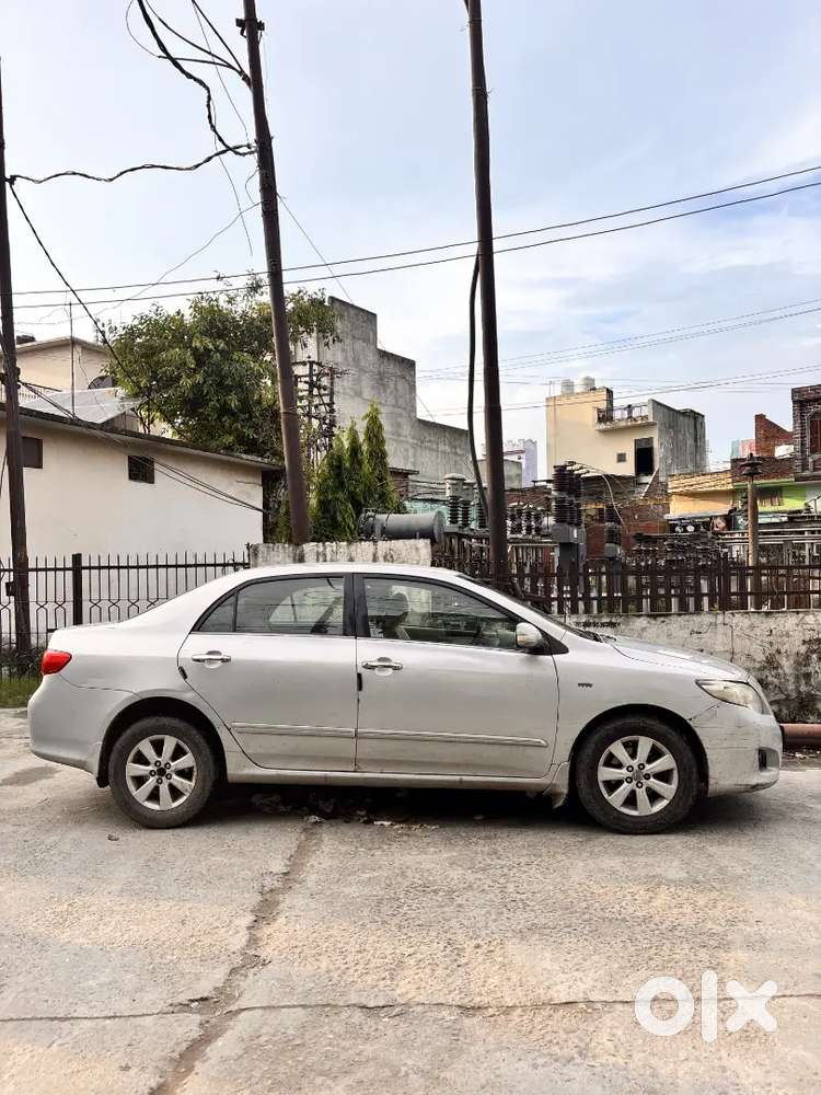 Toyota Corolla Altis 2011 Manual Petrol