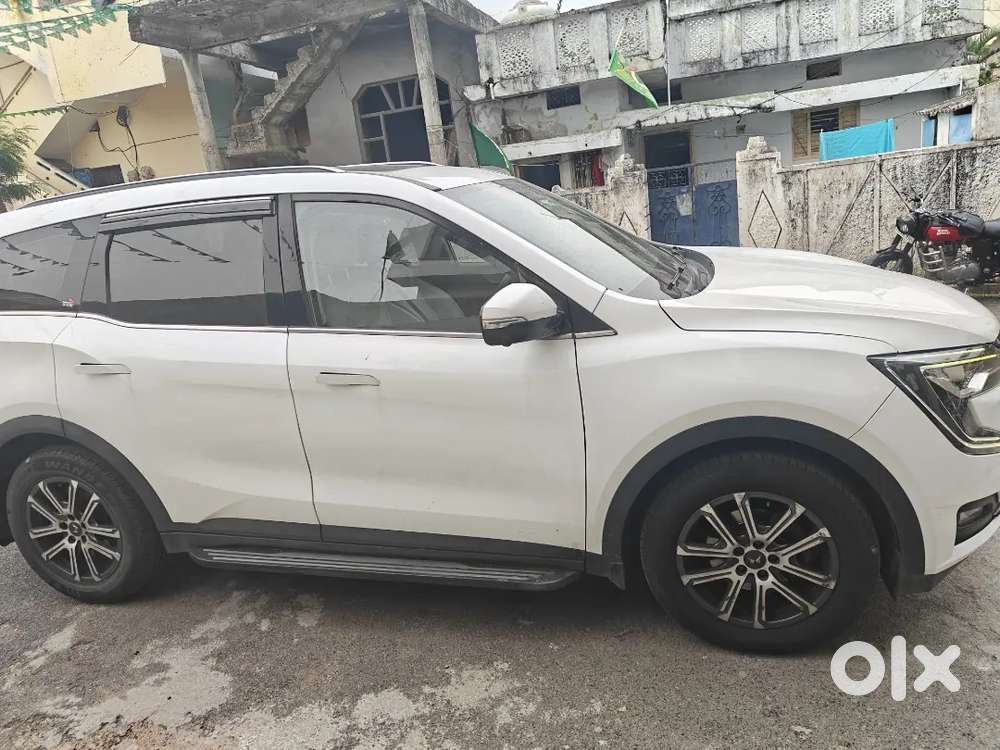 Mahindra Xuv700 Ax7 2023