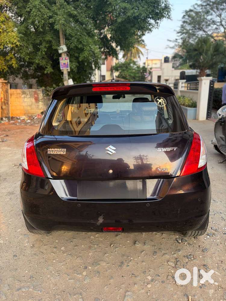 Maruti Suzuki Swift 2015 Vxi (mysterious Violet)