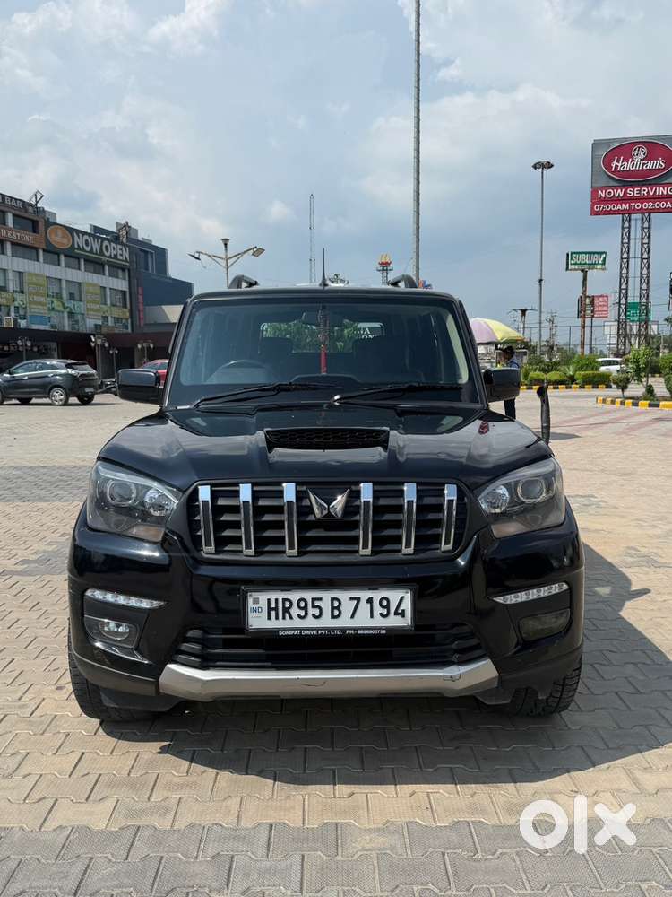 Mahindra Scorpio Classic 2023