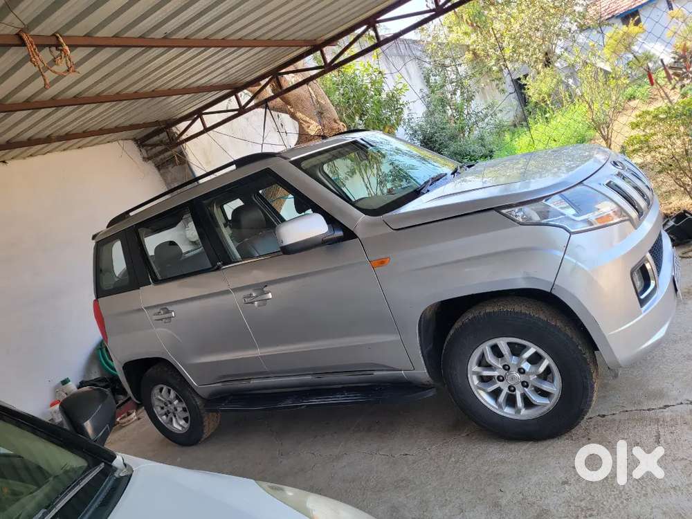 Mahindra Tuv 300 2016