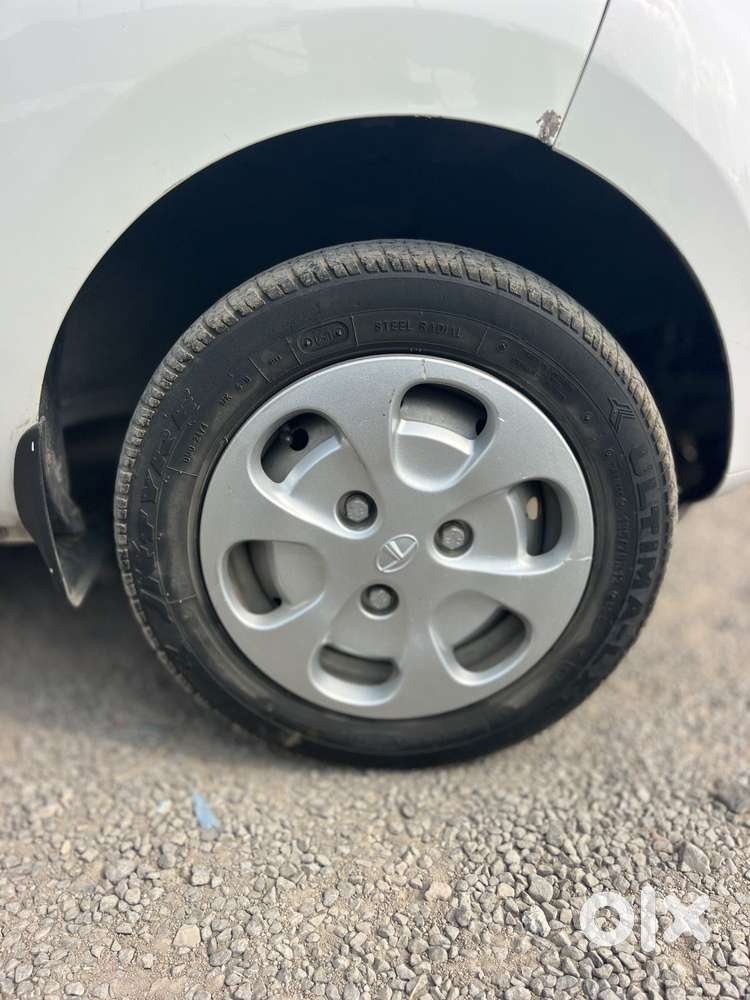 Tata Nano Genx Xta, 2016, Petrol
