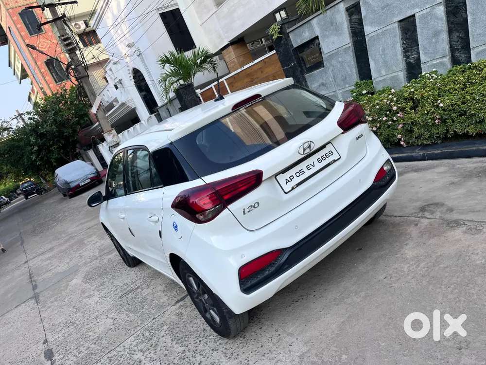 Hyundai I20 2017 Petrol 82000 Km Driven