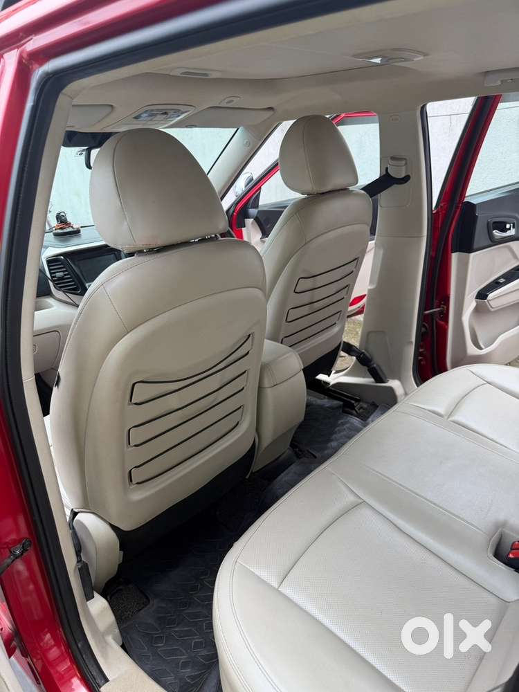 Mahindra Xuv300 Petrol Good Condition