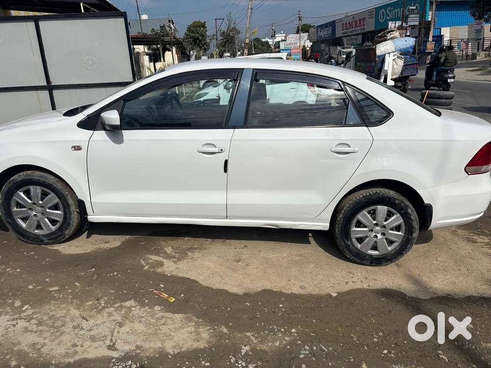 Volkswagen Petrol 2011 Year