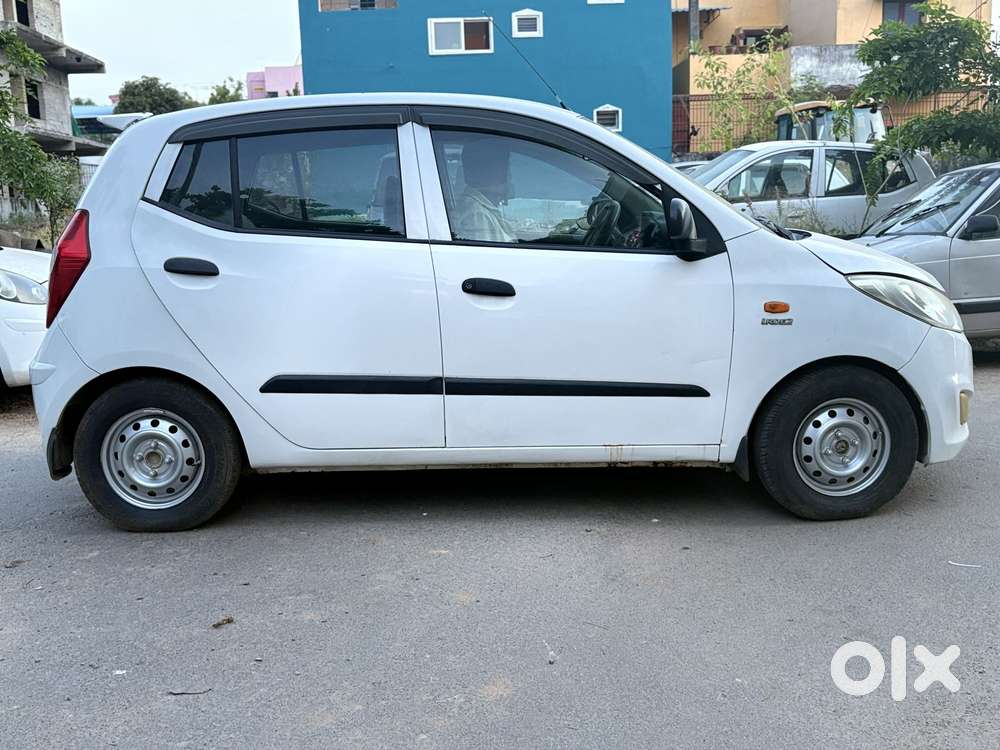 Hyundai I10 Magna O, 2015, Petrol