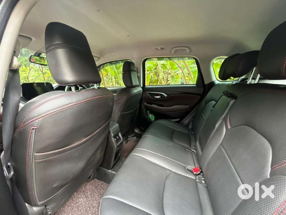 Maruti Suzuki Grand Vitara 2025 Petrol 9600 Km Driven