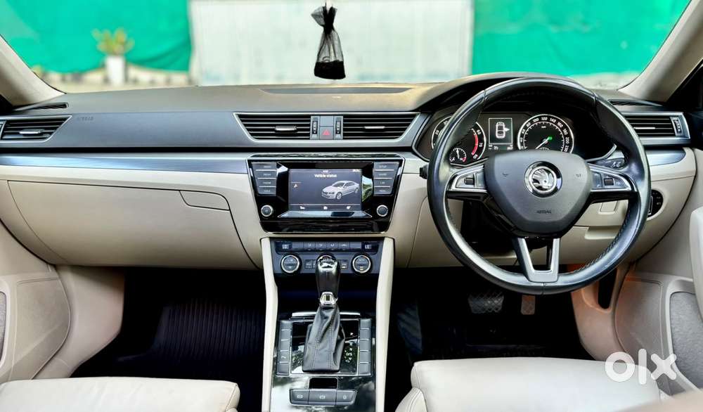 Skoda Superb Style 1.8 Tsi At, 2016, Petrol