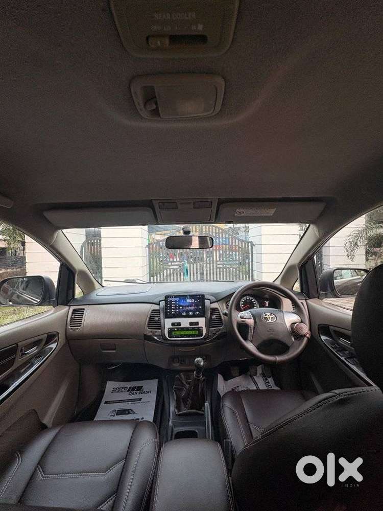 Toyota Innova [2013-2016] 2.5 V Diesel 7 Str, 2015, Diesel