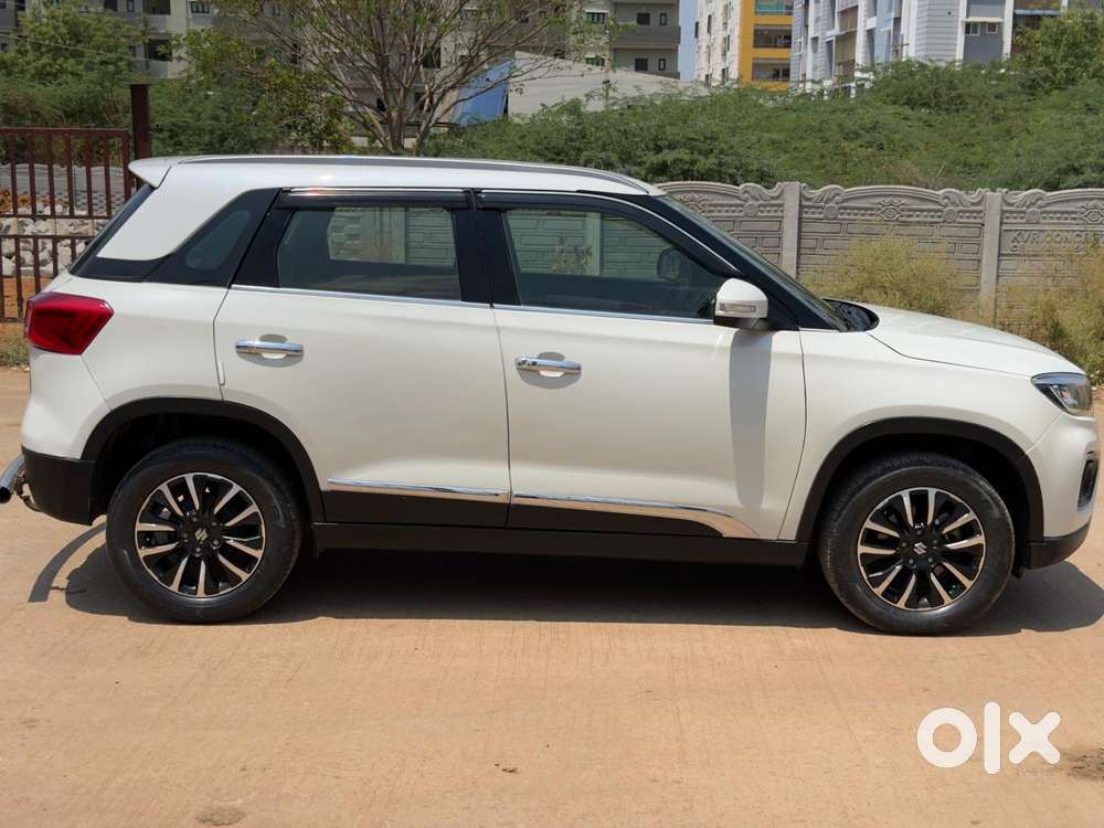 Maruti Suzuki Brezza 1.5 Zxi Plus Smart Hybrid, 2022, Petrol