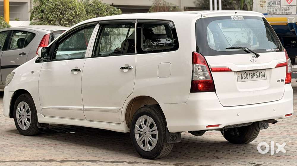 Toyota Innova 2.5 G (diesel) 8 Seater, 2014, Diesel
