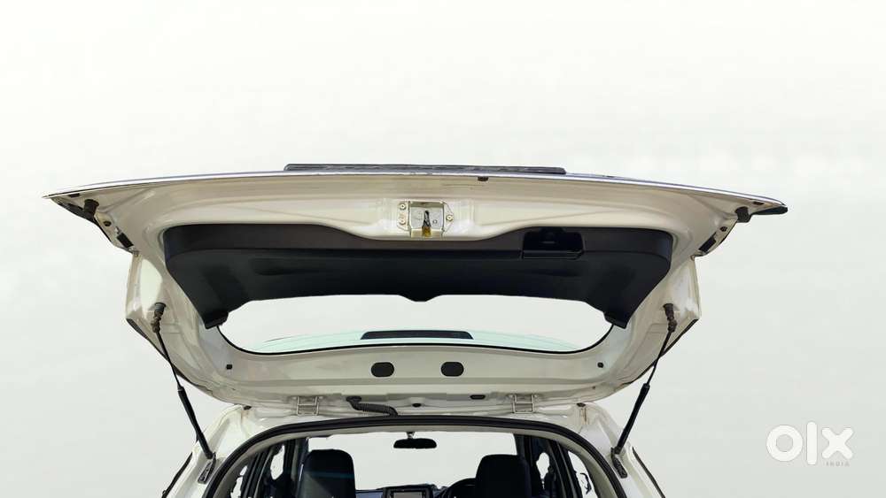 Maruti Suzuki Vitara Brezza 1.5 Vxi, 2023, Petrol