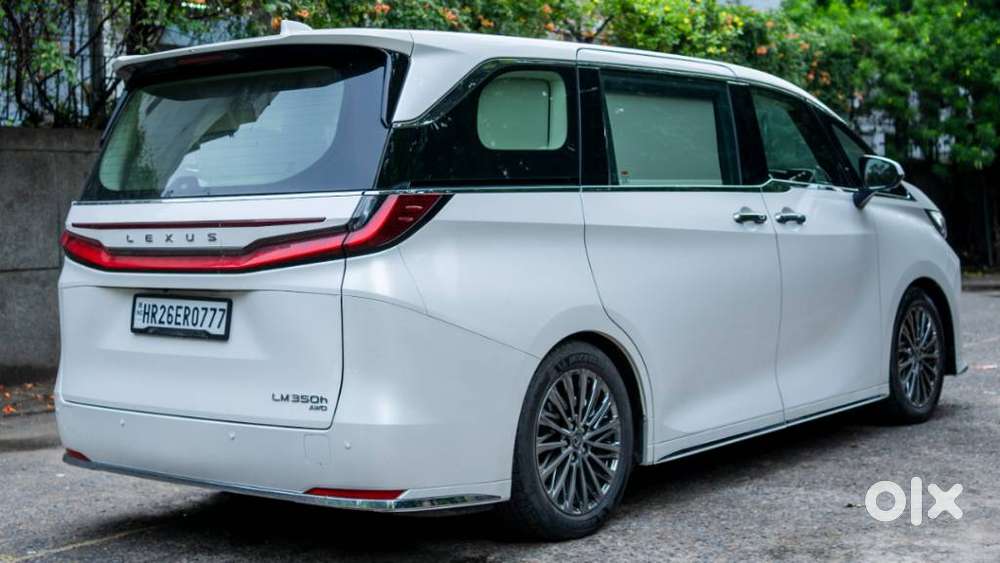 Lexus Lm 350h 4 Str Ultra Luxury, 2026, Petrol