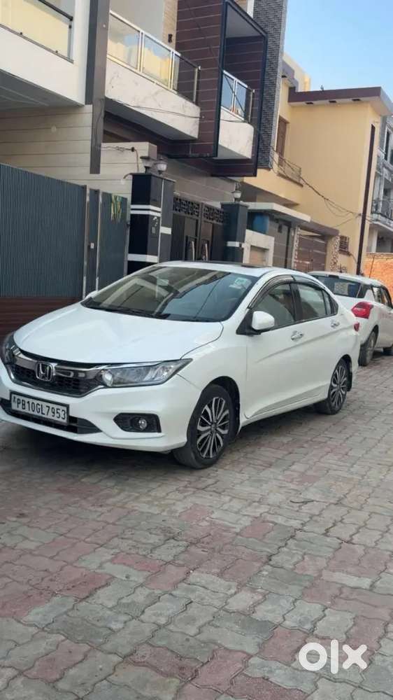 Honda City Hybrid Ehev 2017 Petrol 72000 Km Driven