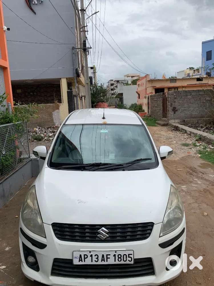 Maruti Suzuki Ertiga 2013