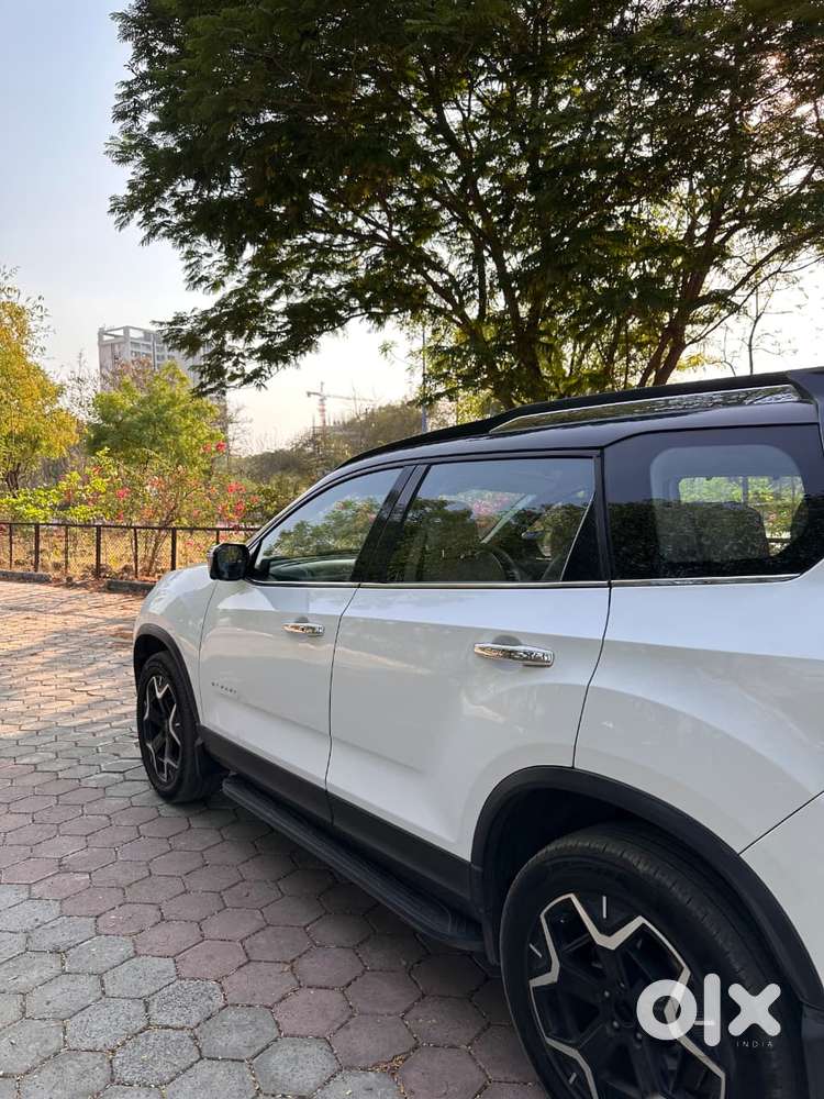 Tata Safari Accomplished Plus 6 Str Dual Tone At, 2023, Diesel