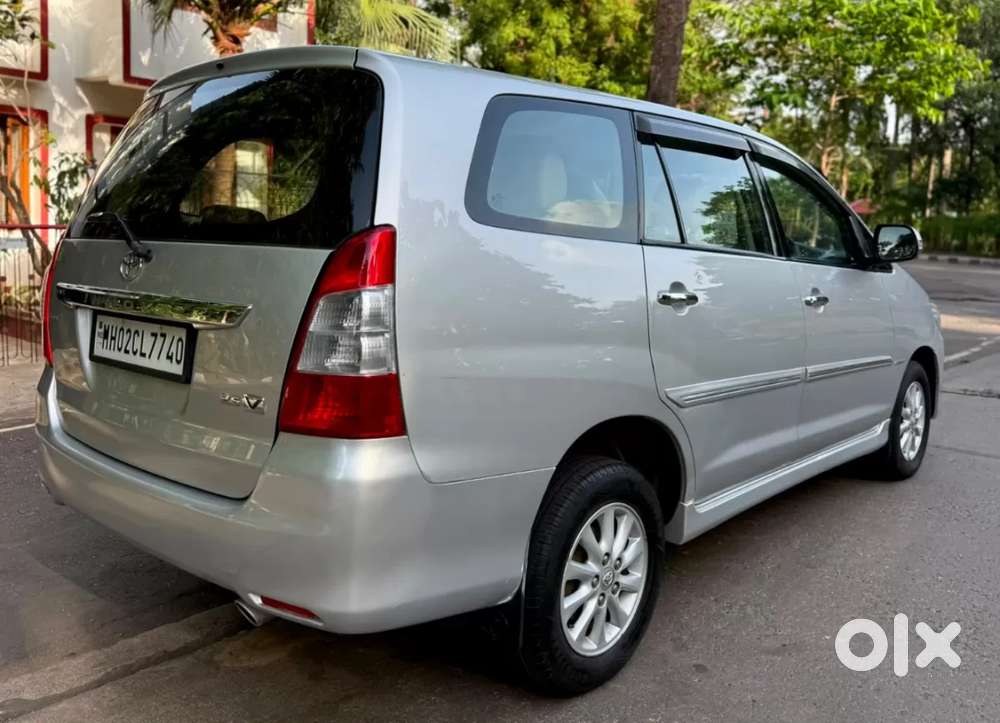 Toyota Innova 2.5 Vx 7 Seater Bs Iv, 2012, Diesel
