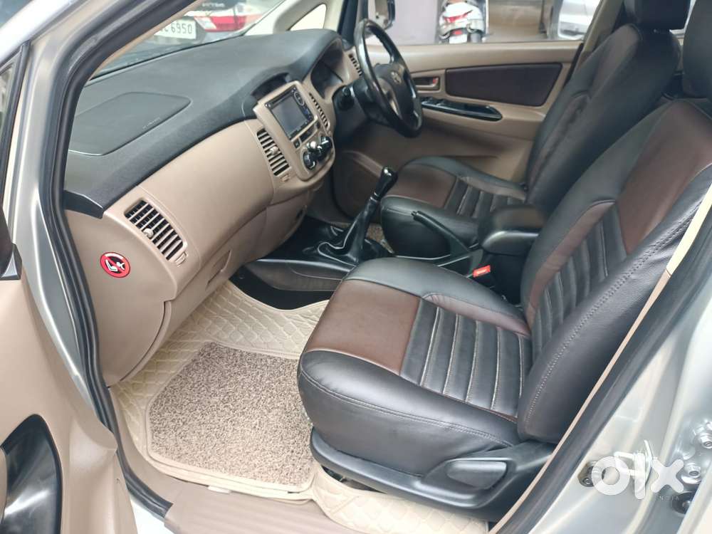 Toyota Innova 2.5 G (diesel) 7 Seater Bs Iv, 2016, Diesel