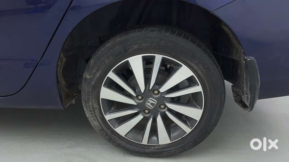 Honda City 1.5 V Mt, 2023, Petrol