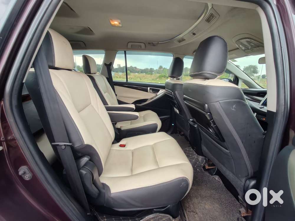 Toyota Innova Crysta 2.4 Vx Mt, 2017, Diesel