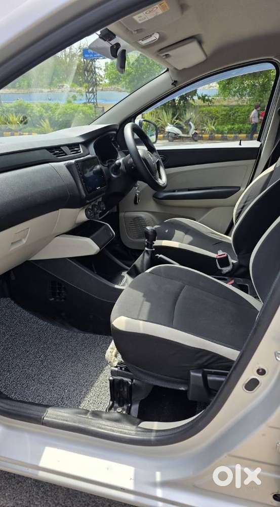 Renault Triber, 2023, Petrol