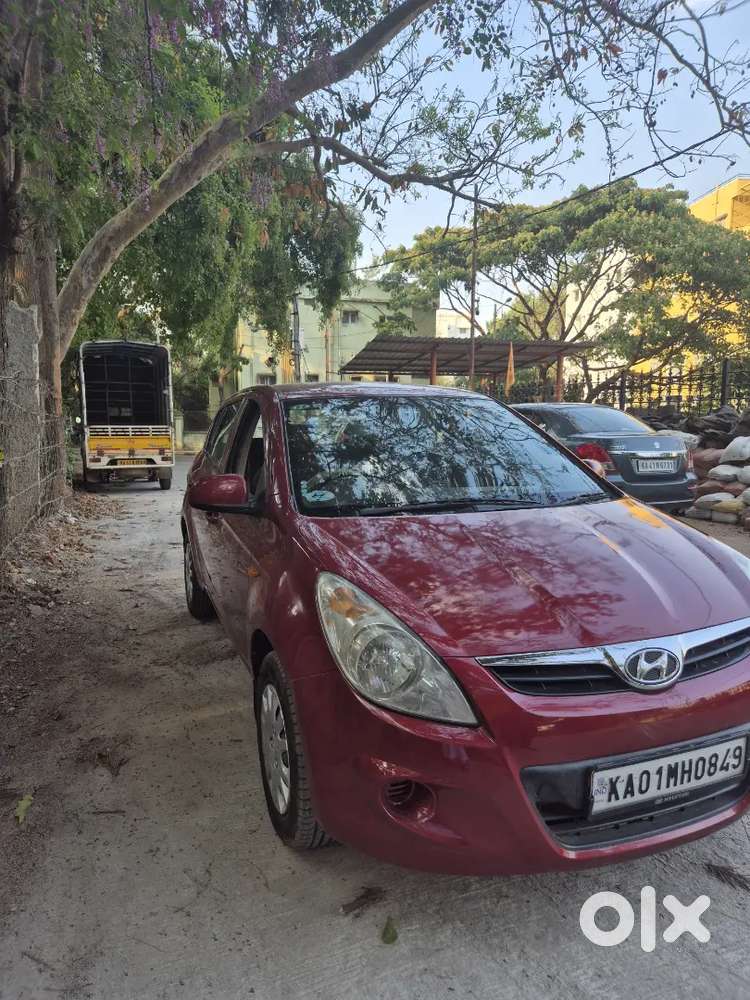 Hyundai I20 2011 Petrol Well Maintained