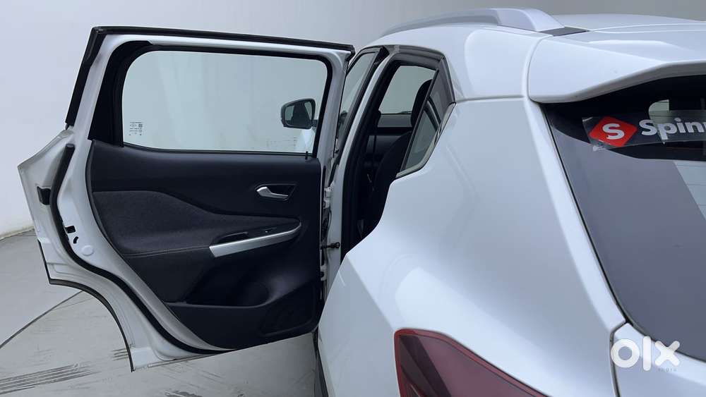 Nissan Magnite 1.0 Xv Premium Turbo Cvt (o), 2022, Petrol