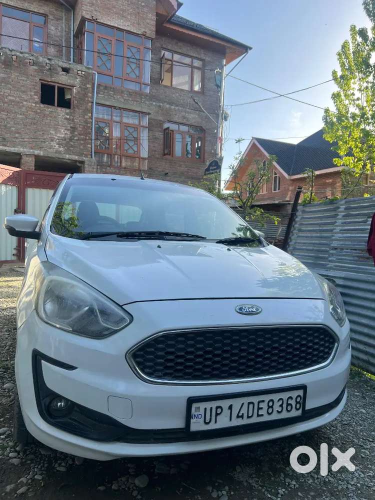 Ford Figo Titanium 2017