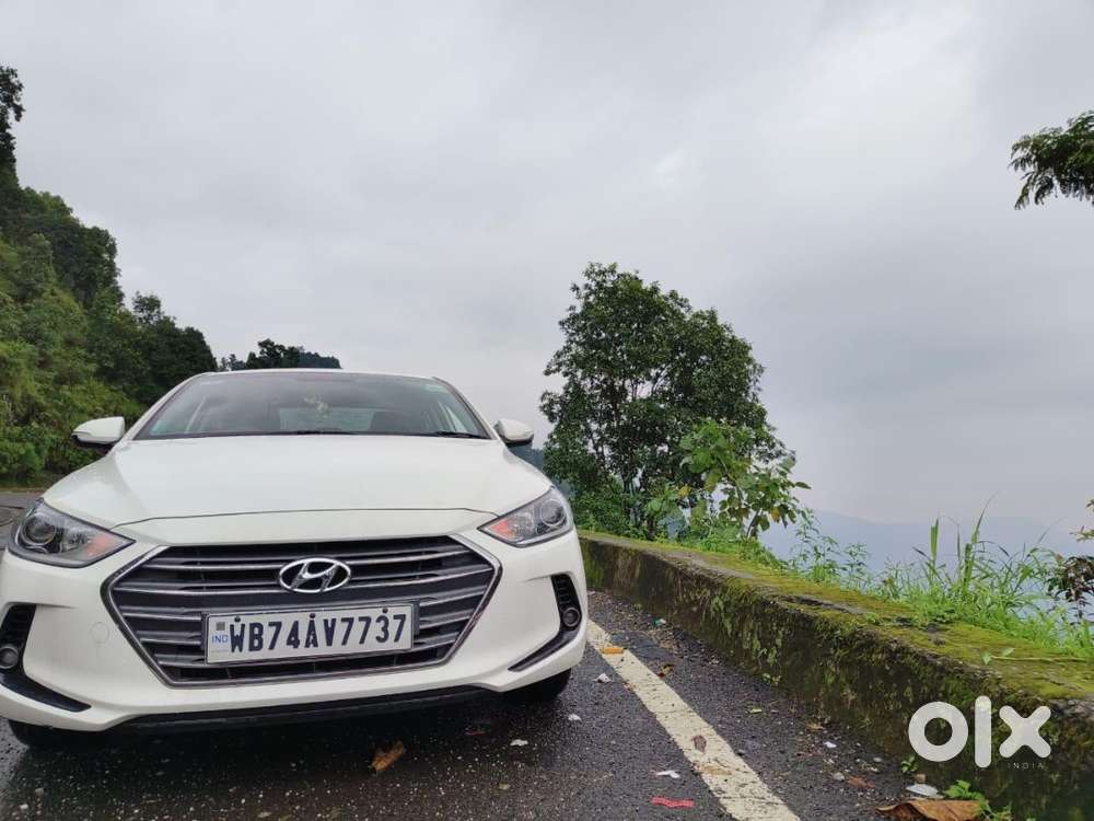 Hyundai Elantra Sx Petrol  2018  29,600 Km  Family Owned  Siliguri