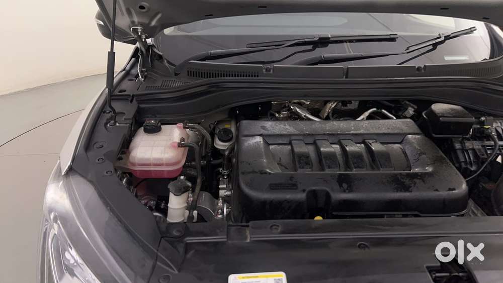 Mahindra Xuv700 2.2 Ax 5 Diesel At 7 Str, 2023, Diesel