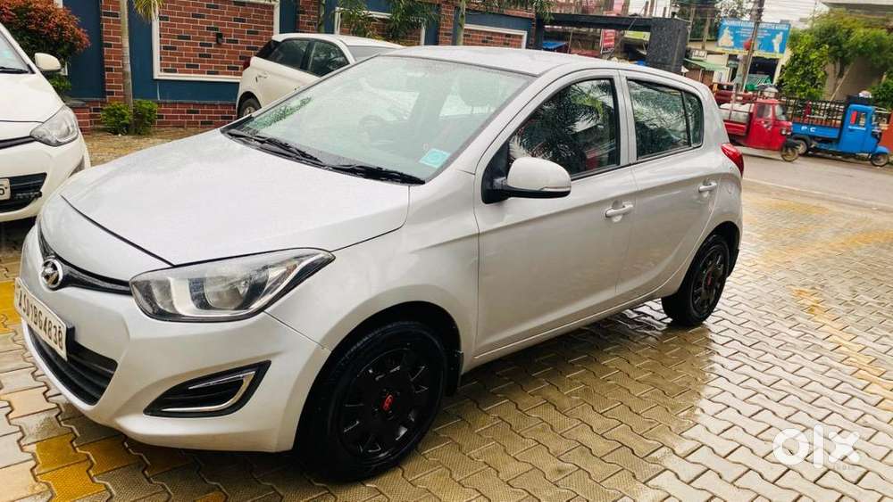 Brand New Condition Car. Only 35000 Running 1st Hand Woner.