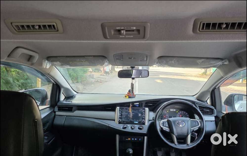 Toyota Innova Crysta 2.4 G Mt 7 Str, 2022, Diesel