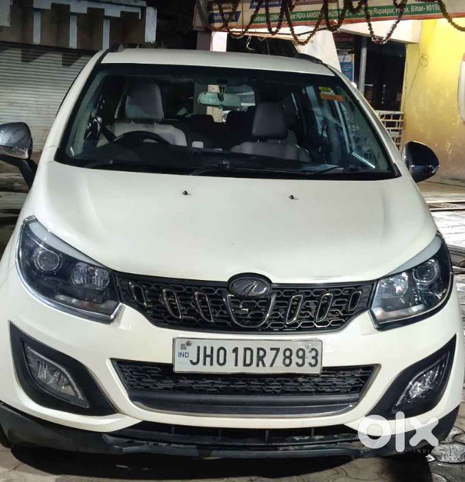 Mahindra Marazzo M8 2019