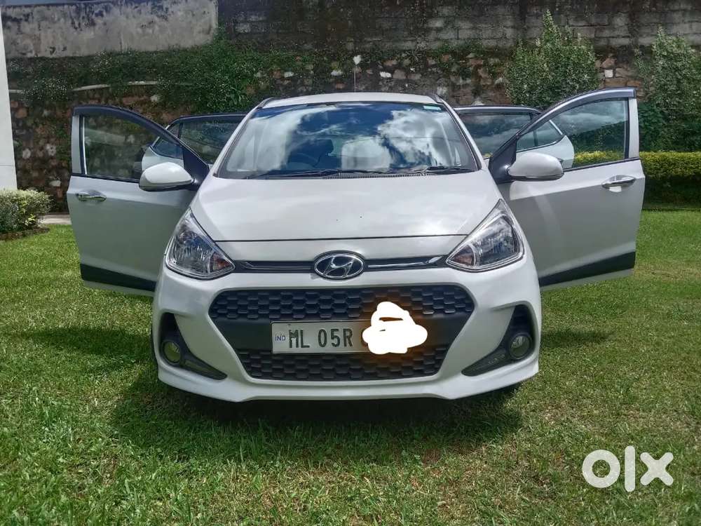 Hyundai Grand I10 Asta Top Model
 2018 Petrol 35000 Km Driven