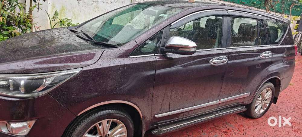 Toyota Innova Crysta 2016