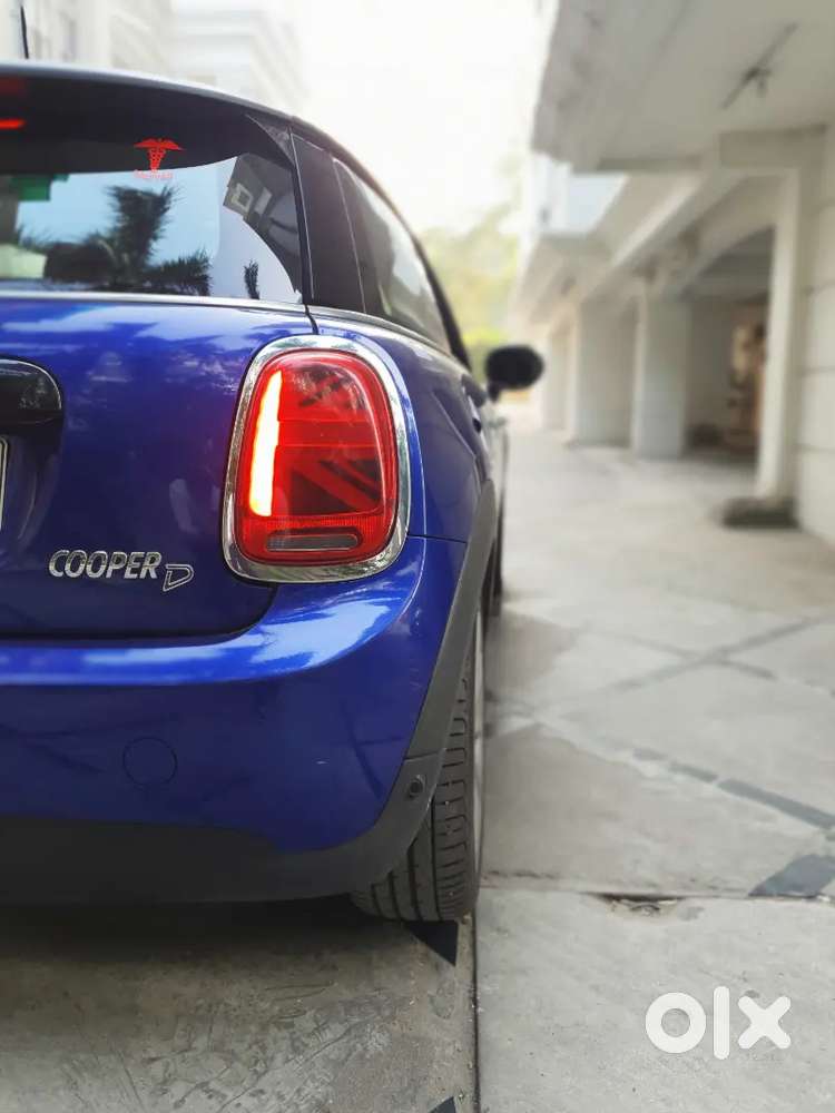 Mini Cooper 3 Door Doctor Driven